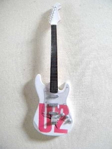 Miniature Guitar U2
