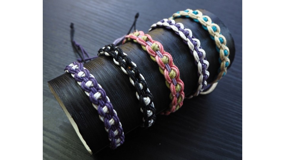 The Magic of Braided Bracelets with These Exquisite Patterns