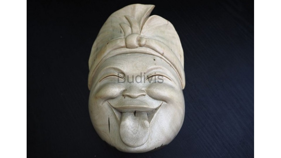 The Artistry of Wholesale Wooden Masks: A Closer Look at Their Intricate Designs