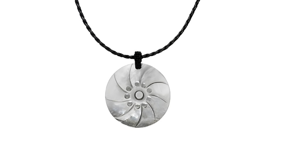 Stunning Seashell Pendant Necklace from Budivis Shop: Your Ultimate Bali Wholesale Destination
