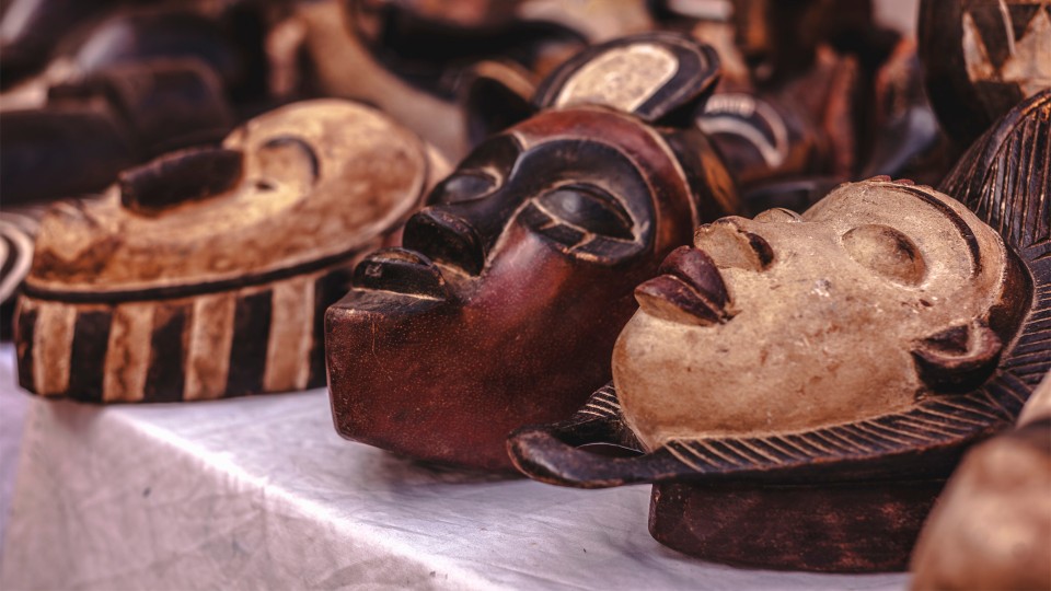 Decorative and Functional: The Beauty of Wooden Turtle Ashtrays