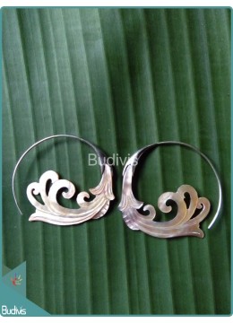 Image of Sea Shell Earring With  Sterling Silver Hook 925 Costume Jewellery Source: CV.Budivis in Bali, Indonesia
