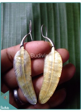Image of Seashell Earring With Feather Motive Sterling Silver Hook 925 Costume Jewellery Source: CV.Budivis in Bali, Indonesia