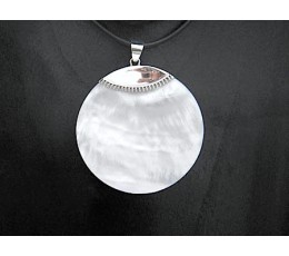 Image of Beautiful Mop Sea Shell Pendant With Sterling Silver Silver 925 From Artisans Costume Jewellery Source: CV.Budivis in Bali, Indonesia