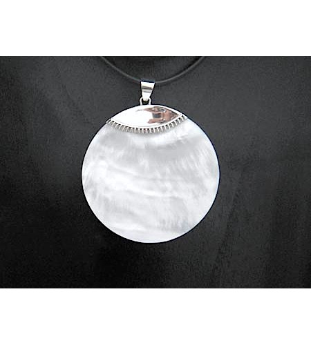 Beautiful Mop Sea Shell Pendant With Sterling Silver Silver 925 From Artisans