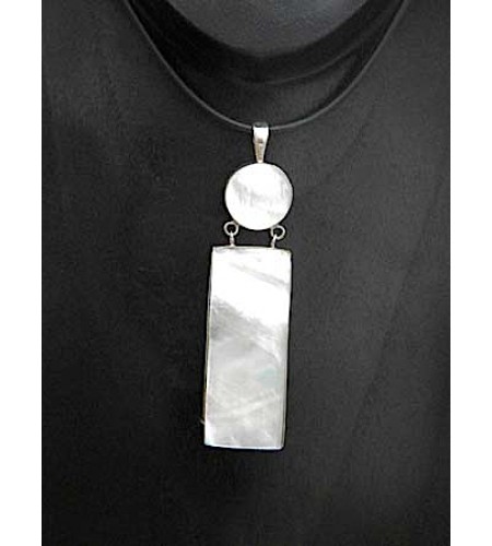 Beautiful Mop Sea Shell Pendant With Sterling Silver Silver 925 From Artisans