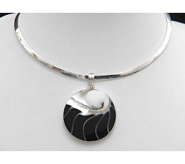 Image of Affordable Pendant Sterling Silver With Shell Pendant 925 Costume Jewellery Source: CV.Budivis in Bali, Indonesia