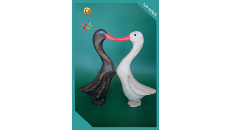 Bali Manufacturer Couple Washed Wood Duck, Wooden Duck, Bamboo Duck, Bamboo Root Duck,