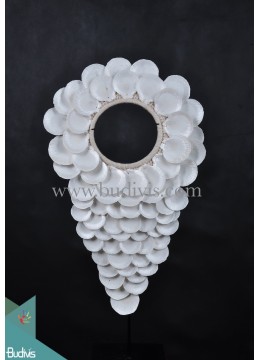 Image of White Primitive Shell Decoration Tribal Necklace Standing Interior Home Decoration Source: CV.Budivis in Bali, Indonesia