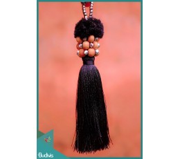 Image of Black tassels keychain with pompom Keychain Source: CV.Budivis in Bali, Indonesia
