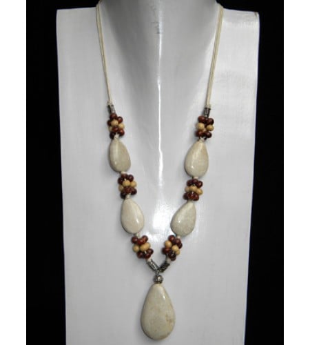 Necklace beaded stone Bali