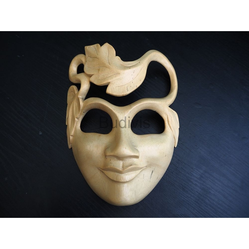 Triblan Lady Face Wooden Mask Decoration