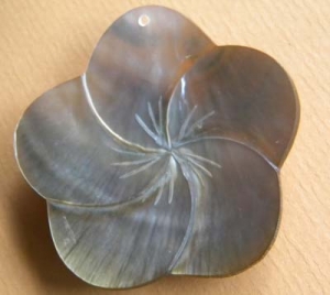 Bali Shell Pendant