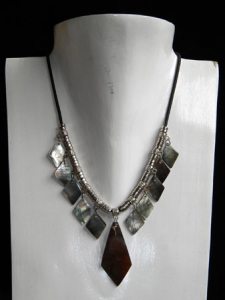 Cut Necklace Pendant Shell Kasandra Bali