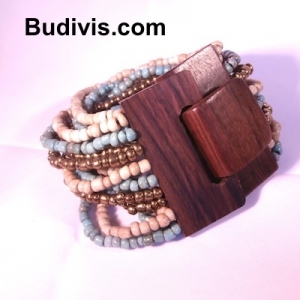 Beaded Bracelet Wood Buckle