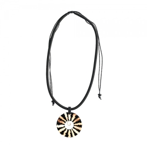 Shell Resin Pendant With Cord Sliding Necklace Manufacturer