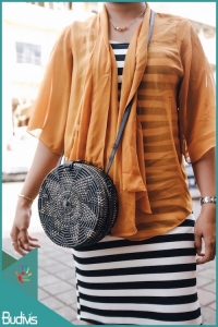 Black Star Rattan Bag With Leather Strap