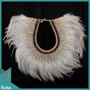 Livingroom Décor Standing Tribal White Feather Necklace Shell Decorative Interior